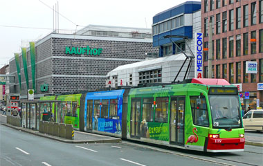 Tw 1119 als Linie 6 am Aufsessplatz